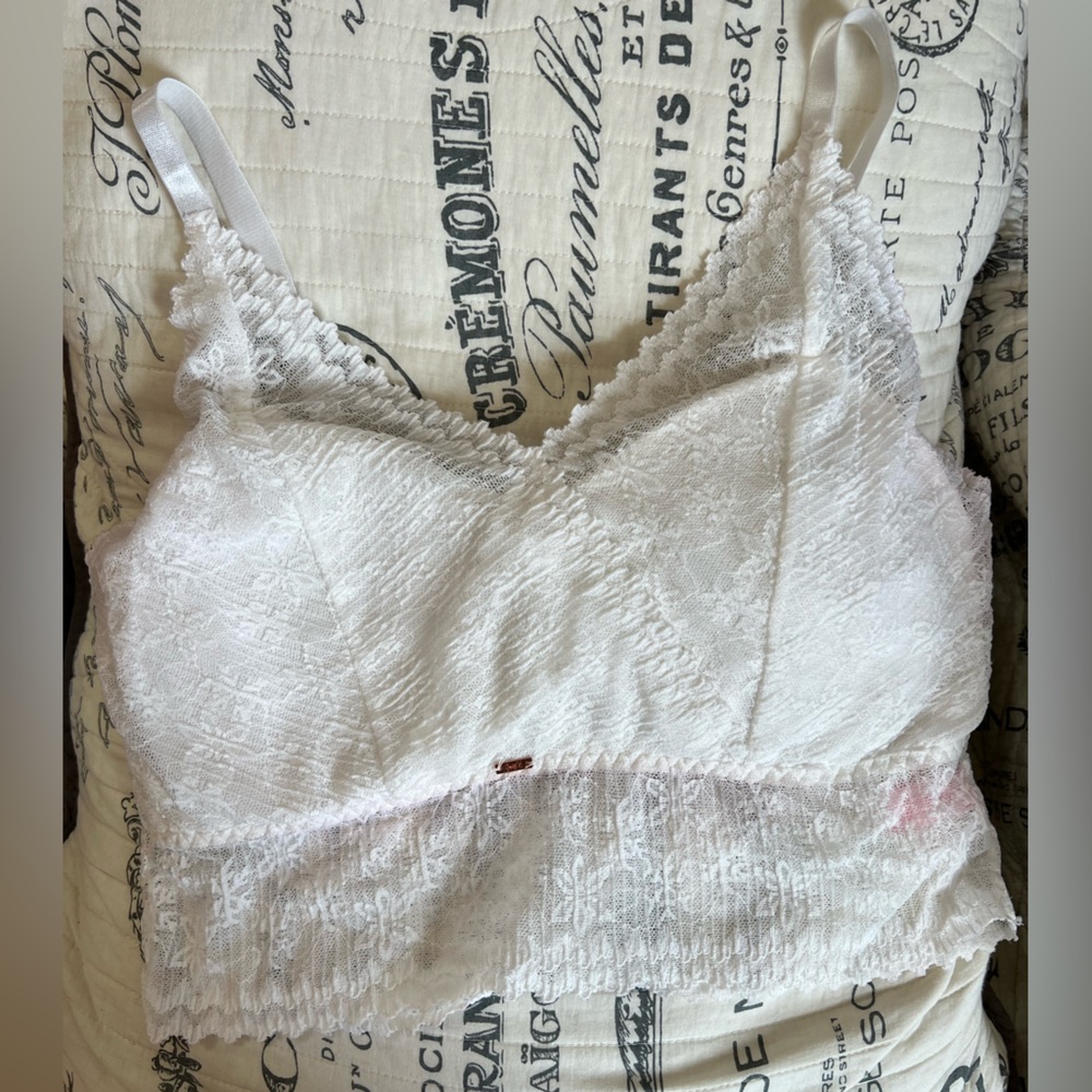 JadyK size L/XL lace bra in white. Worn and washed once.